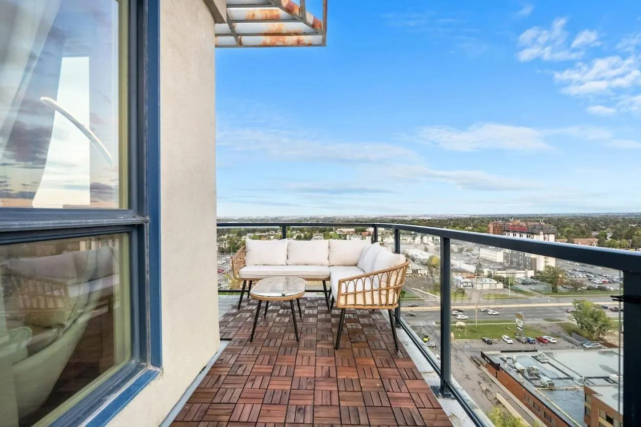 Apartament Upscale Penthouse Stay With Mountain & City Views, Free Parking, Bbq Grill, Office Space & More Calgary Kanada