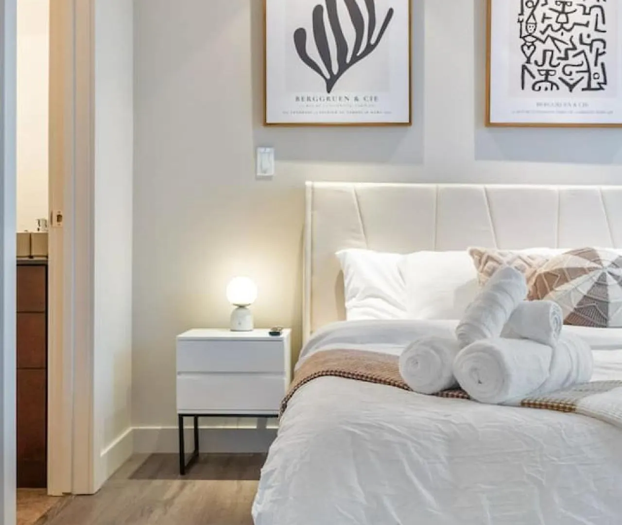 Appartement Upscale Penthouse Stay With Mountain & City Views, Free Parking, Bbq Grill, Office Space & More Calgary